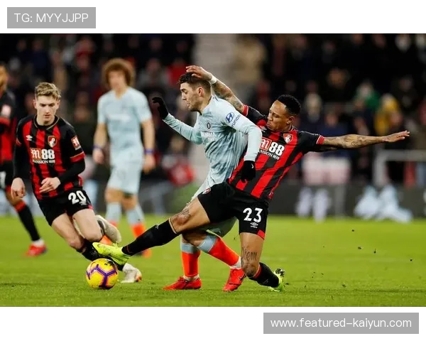 VAR回放取消伯恩茅斯对阵切尔西比赛早期进球